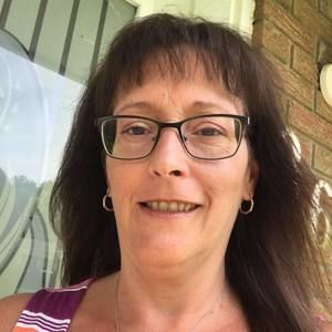 Meet your Posher, Aline